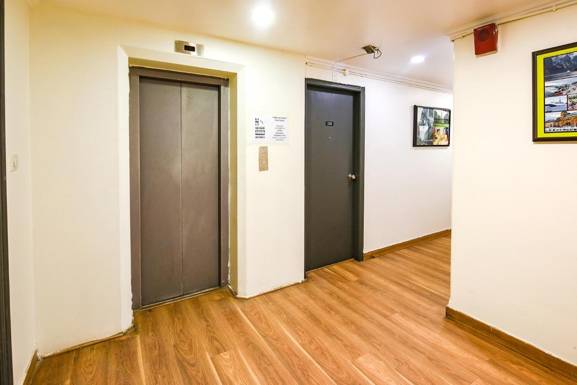 Fabhotel La Serene Nfc Hotel 4*