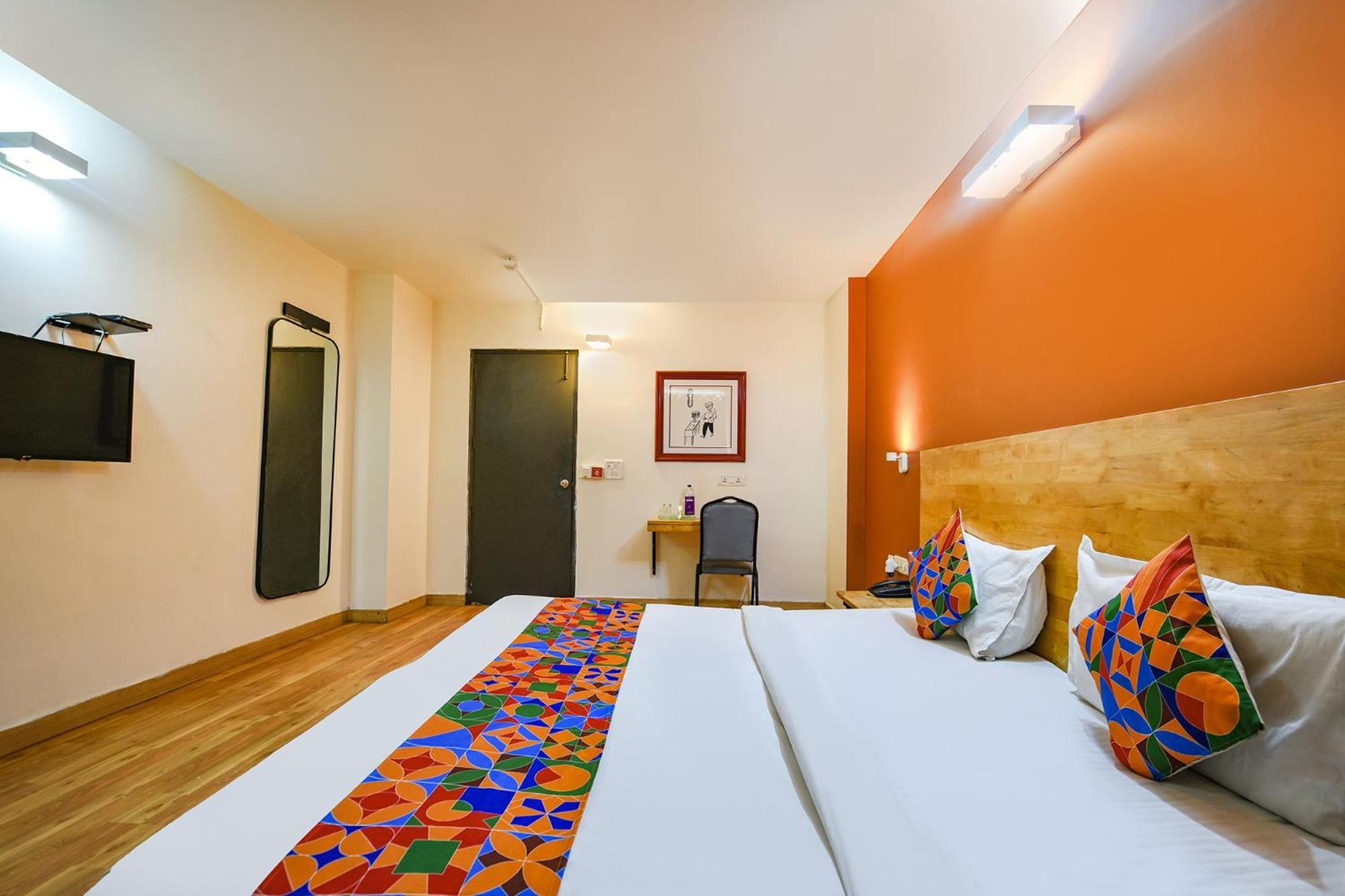Hotel Fabhotel La Serene Nfc New Delhi