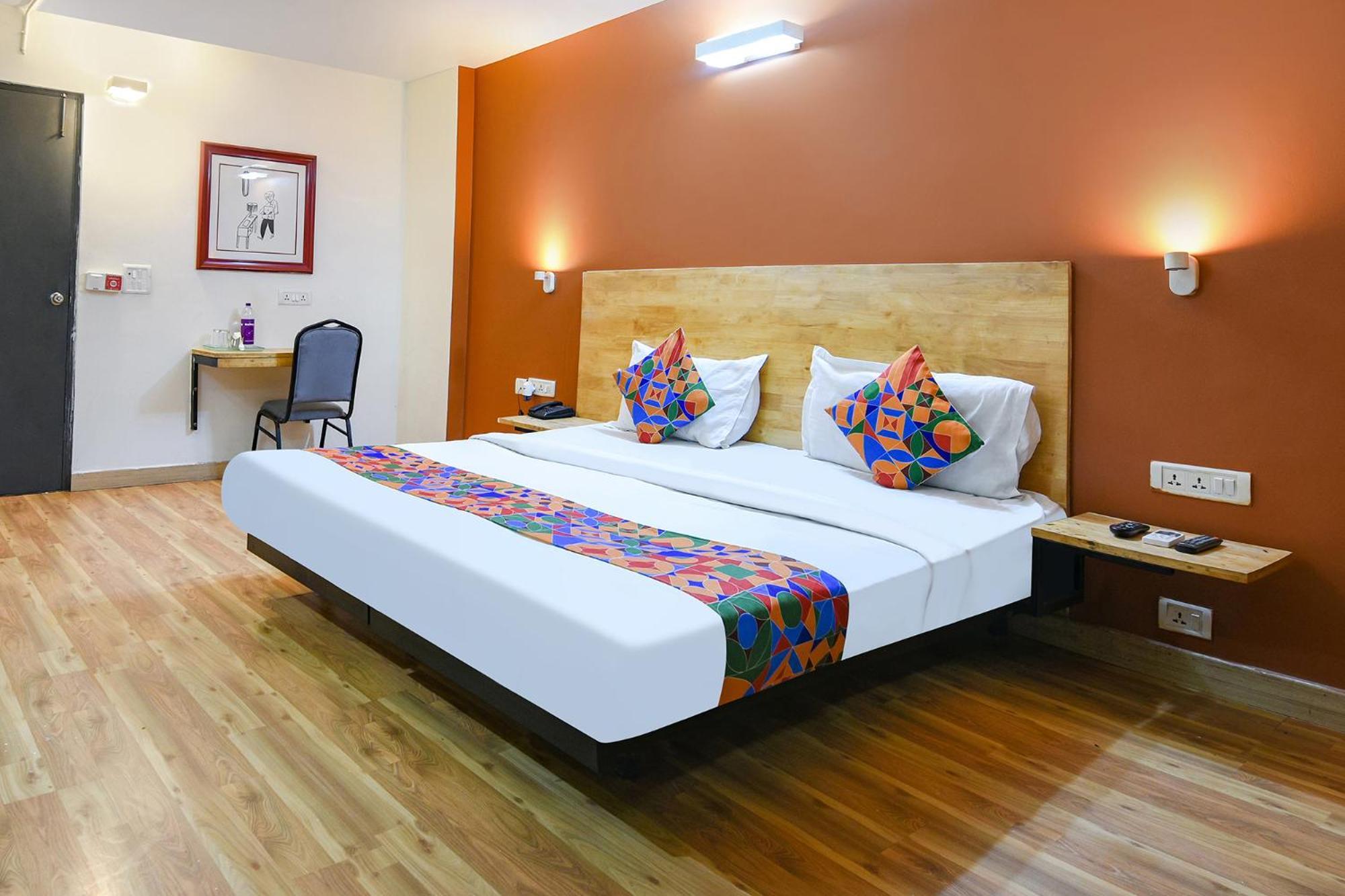 Fabhotel La Serene Nfc New Delhi