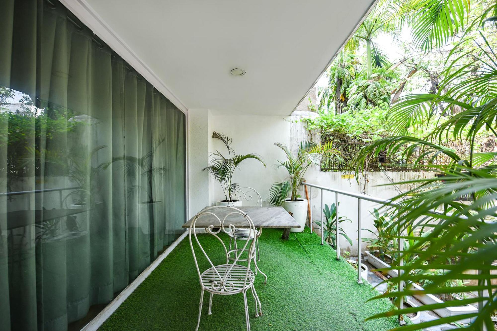 Fabhotel La Serene Nfc Hotel