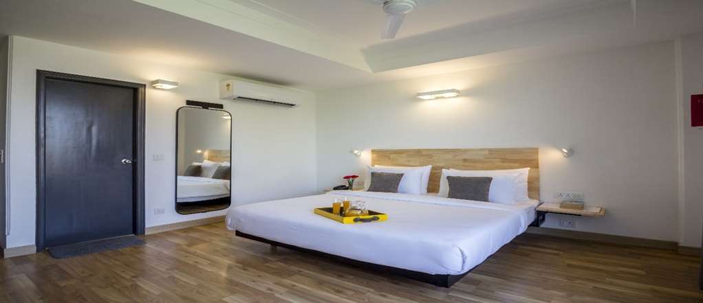 Fabhotel La Serene Nfc Hotel 4*